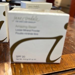 Jane Iredale loose mineral powder